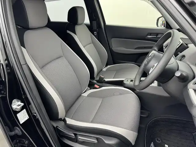 ホンダ フィット e:HEVクロスター 福岡県 2020(令2)年 0.7万km クリスタルブラックパール 純正８型ナビ／フルセグＴＶ　/バックカメラ　/アダプティブクルコン　/コーナーセンサー　/衝突軽減ブレーキ　/レーンキープ　/アクセル踏み間違い防止　/ＥＣＯＮ　/プッシュスタート　/純正１６インチＡＷ　/ＬＥＤライト