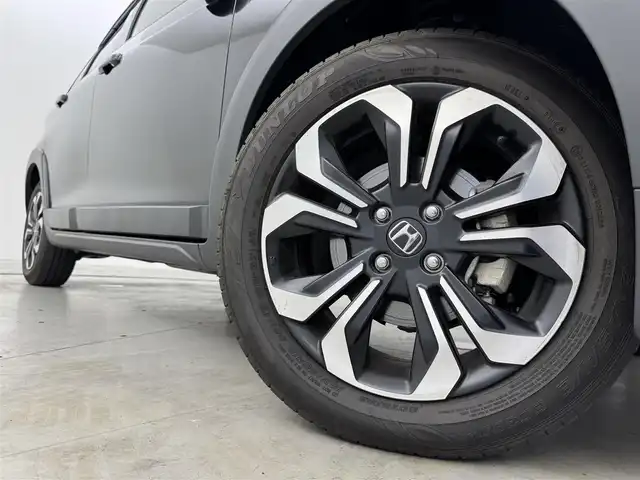 ホンダ フィット e:HEVクロスター 福岡県 2020(令2)年 0.7万km クリスタルブラックパール 純正８型ナビ／フルセグＴＶ　/バックカメラ　/アダプティブクルコン　/コーナーセンサー　/衝突軽減ブレーキ　/レーンキープ　/アクセル踏み間違い防止　/ＥＣＯＮ　/プッシュスタート　/純正１６インチＡＷ　/ＬＥＤライト