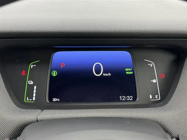 ホンダ フィット e:HEVクロスター 福岡県 2020(令2)年 0.7万km クリスタルブラックパール 純正８型ナビ／フルセグＴＶ　/バックカメラ　/アダプティブクルコン　/コーナーセンサー　/衝突軽減ブレーキ　/レーンキープ　/アクセル踏み間違い防止　/ＥＣＯＮ　/プッシュスタート　/純正１６インチＡＷ　/ＬＥＤライト