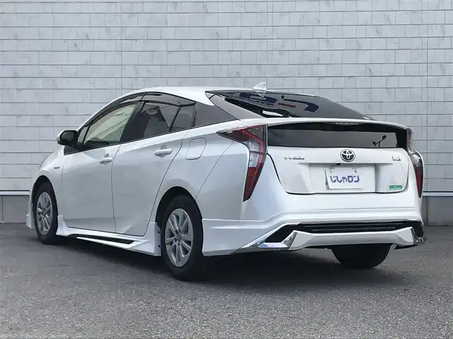 トヨタ プリウス S 栃木県 2016(平28)年 14.2万km ホワイトパールクリスタルシャイン 株)IDOMが運営する【じしゃロン小山店】の自社ローン専用車両になります。こちらは現金またはオートローンご利用時の価格です。自社ローンご希望の方は別途その旨お申付け下さい//禁煙車/純正フルセグナビ/（CD/DVD/AM/FMラジオ）/(Bluetooth)/スマートキー/プッシュスタート/バックカメラ/ＥＴＣ２．０/レーダークルーズコントロール/レーンキープアシスト/車線逸脱警報/ドライブレコーダー/ステアリングリモコン/電動格納ドアミラー/パワーウインドウ/防眩ミラー/オートライト