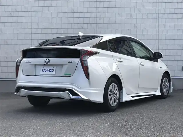 トヨタ プリウス S 栃木県 2016(平28)年 14.2万km ホワイトパールクリスタルシャイン 株)IDOMが運営する【じしゃロン小山店】の自社ローン専用車両になります。こちらは現金またはオートローンご利用時の価格です。自社ローンご希望の方は別途その旨お申付け下さい//禁煙車/純正フルセグナビ/（CD/DVD/AM/FMラジオ）/(Bluetooth)/スマートキー/プッシュスタート/バックカメラ/ＥＴＣ２．０/レーダークルーズコントロール/レーンキープアシスト/車線逸脱警報/ドライブレコーダー/ステアリングリモコン/電動格納ドアミラー/パワーウインドウ/防眩ミラー/オートライト