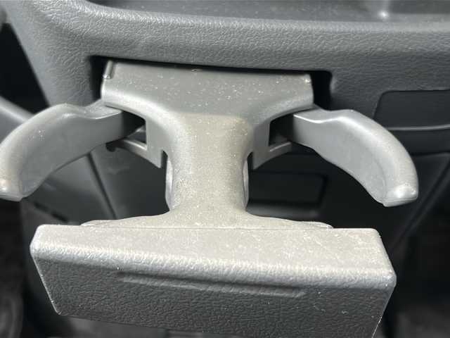 トヨタ ノア S 東京都 2007(平19)年 9.2万km ホワイトパールクリスタルシャイン 社外HDDナビ/【フルセグ・DVD再生可・CD・Bluetooth】/バックカメラ/ETC/両側パワースライドドア/電動格納ミラー/ウィンカーミラー/リモコンキー/HIDヘッドライト/フォグランプ/純正フロアマット/純正ドアバイザー/新車保証書/取扱説明書