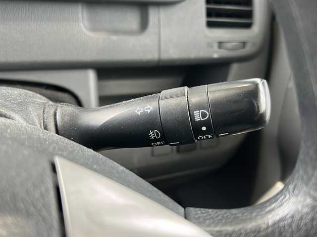 トヨタ ノア S 東京都 2007(平19)年 9.2万km ホワイトパールクリスタルシャイン 社外HDDナビ/【フルセグ・DVD再生可・CD・Bluetooth】/バックカメラ/ETC/両側パワースライドドア/電動格納ミラー/ウィンカーミラー/リモコンキー/HIDヘッドライト/フォグランプ/純正フロアマット/純正ドアバイザー/新車保証書/取扱説明書