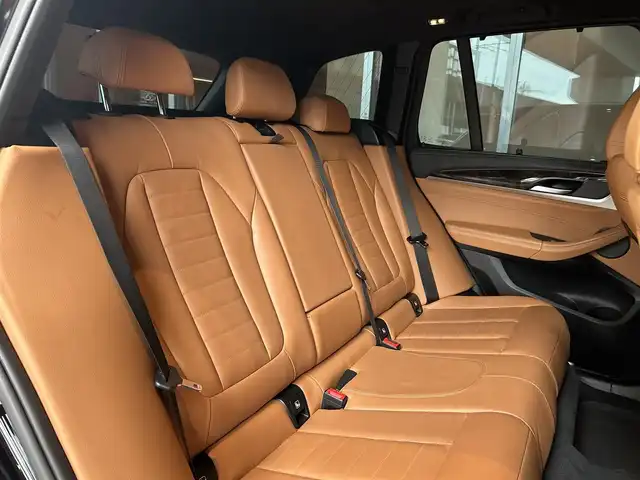 ＢＭＷ Ｘ３ M40d 宮城県 2019(令1)年 6.4万km サファイアブラックP セレクトパッケージ/・電動パノラマガラスルーフ/・リヤサイドウィンドーローラーブラインド/・harman/kardonサラウンドサウンドシステム/ハイラインパッケージ/・ランバーサポート/・リヤシートヒーティング/・ヴァーネスカレザーシート/・ポプラグレーファインウッドインテリアトリム/パールクロームハイライト/ヘッドアップディスプレイ/iDriveナビゲーションシステム/フルセグTV/全方位カメラ/キャメルレザーシート/シートヒーター/メモリ機能付きパワーシート/LEDヘッドライト/オートマチックハイビーム/純正21インチAW/コンフォートアクセス/パワーバックドア/ブラックキドニーグリル/ワイヤレスチャージング/ドライブレコーダー/ETC2.0車載器
