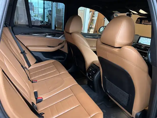 ＢＭＷ Ｘ３ M40d 宮城県 2019(令1)年 6.4万km サファイアブラックP セレクトパッケージ/・電動パノラマガラスルーフ/・リヤサイドウィンドーローラーブラインド/・harman/kardonサラウンドサウンドシステム/ハイラインパッケージ/・ランバーサポート/・リヤシートヒーティング/・ヴァーネスカレザーシート/・ポプラグレーファインウッドインテリアトリム/パールクロームハイライト/ヘッドアップディスプレイ/iDriveナビゲーションシステム/フルセグTV/全方位カメラ/キャメルレザーシート/シートヒーター/メモリ機能付きパワーシート/LEDヘッドライト/オートマチックハイビーム/純正21インチAW/コンフォートアクセス/パワーバックドア/ブラックキドニーグリル/ワイヤレスチャージング/ドライブレコーダー/ETC2.0車載器