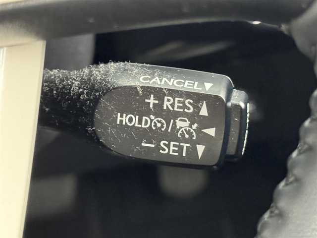 トヨタ プリウス A 福岡県 2018(平30)年 4.5万km アティチュードブラックマイカ アルパイン９型ナビ／フルセグＴＶ　/バックカメラ　/レーダー探知機　/前方ドラレコ　/ビルトインＥＴＣ　/トヨタセーフティセンス　/アクセル踏み間違い防止　/ＢＳＭ　/パーキングアシスト　/ＨＵＤ　/純正１５インチＡＷ