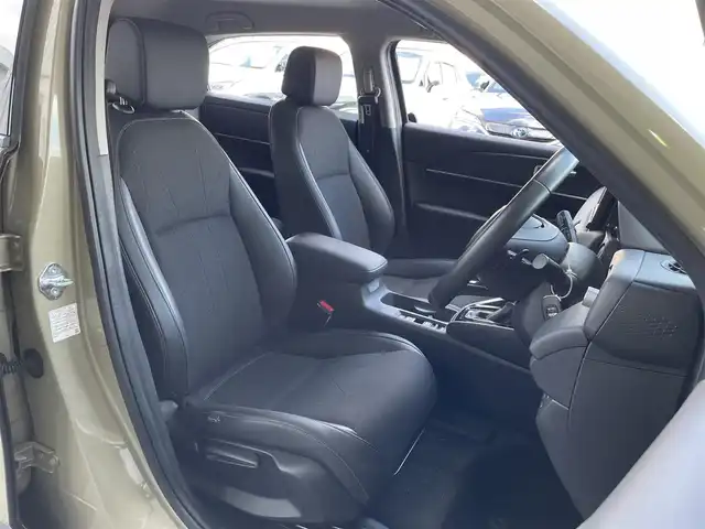 ホンダ ヴェゼル ハイブリッド e:HEV Z 東京都 2023(令5)年 1.2万km サンドカーキパール 純正ナビ/フルセグTV/CD/DVD/Bluetooth/バックカメラ/ホンダセンシング/パワーバックドア/前席シートヒーター/ステアリングヒーター/レーダークルーズコントロール/前後ドライブレコーダー/ETC/ブレーキホールド/スマートキー/フォグライト/純正フロアマット