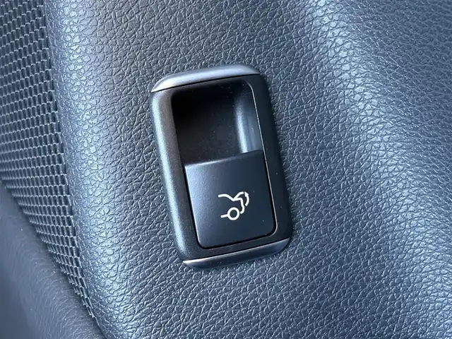 メルセデス・ベンツ ＣＬＡ２５０ 4MATIC 石川県 2014(平26)年 2.2万km 白 純正ナビ/フルセグTV/バックカメラ/クリアランスソナー/ドライブレコーダー/ハーフレザーシート/パワーシート/シートヒーター/オートライト/ディスチャージヘッドライト/アイドリングストップ/パドルシフト