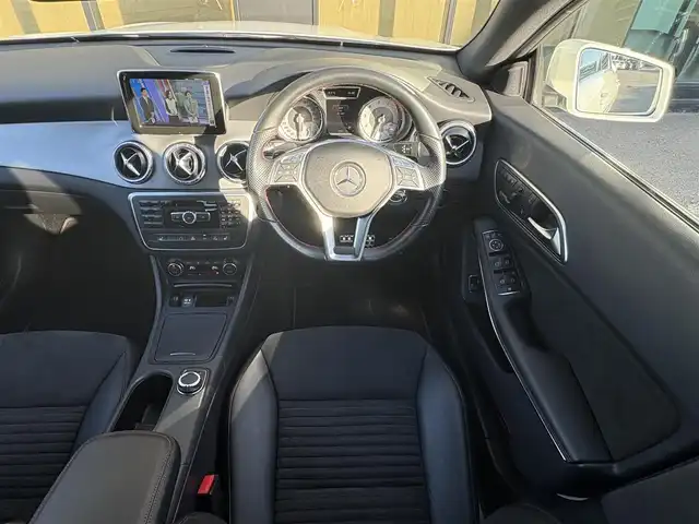 メルセデス・ベンツ ＣＬＡ２５０ 4MATIC 石川県 2014(平26)年 2.2万km 白 純正ナビ/フルセグTV/バックカメラ/クリアランスソナー/ドライブレコーダー/ハーフレザーシート/パワーシート/シートヒーター/オートライト/ディスチャージヘッドライト/アイドリングストップ/パドルシフト