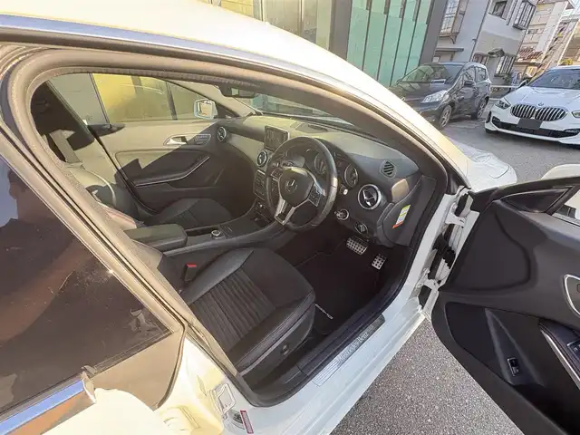 メルセデス・ベンツ ＣＬＡ２５０ 4MATIC 石川県 2014(平26)年 2.2万km 白 純正ナビ/フルセグTV/バックカメラ/クリアランスソナー/ドライブレコーダー/ハーフレザーシート/パワーシート/シートヒーター/オートライト/ディスチャージヘッドライト/アイドリングストップ/パドルシフト
