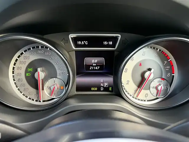 メルセデス・ベンツ ＣＬＡ２５０ 4MATIC 石川県 2014(平26)年 2.2万km 白 純正ナビ/フルセグTV/バックカメラ/クリアランスソナー/ドライブレコーダー/ハーフレザーシート/パワーシート/シートヒーター/オートライト/ディスチャージヘッドライト/アイドリングストップ/パドルシフト