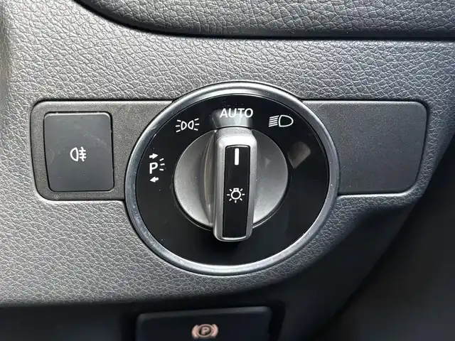 メルセデス・ベンツ ＣＬＡ２５０ 4MATIC 石川県 2014(平26)年 2.2万km 白 純正ナビ/フルセグTV/バックカメラ/クリアランスソナー/ドライブレコーダー/ハーフレザーシート/パワーシート/シートヒーター/オートライト/ディスチャージヘッドライト/アイドリングストップ/パドルシフト