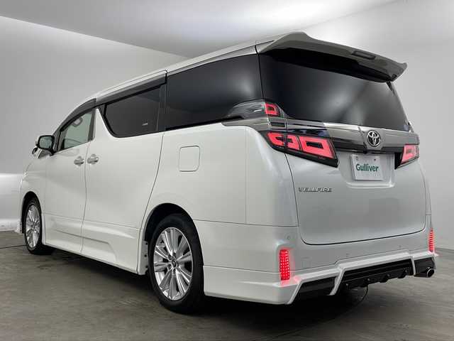 トヨタ ヴェルファイア Z 兵庫県 2019(令1)年 5.4万km ホワイトパールクリスタルシャイン ・ワンオーナー車/・純正ナビ（フルセグ・BT・DVD・CD・SD）/・バックカメラ/・トヨタセーフティセンス/・プリクラッシュセーフティ/・レーントレーシングアシスト/・レーダークルーズコントロール/・ロードサインアシスト/・オートマチックハイビーム/・クリアランスソナー/・ドライブスタートコントロール/・電動パーキングブレーキ/・オートホールド/・Wサンルーフ/・ステアリングスイッチ/・MTモード付AT/・LEDヘッドライト/・LEDフォグランプ/・オートライト/・純正エアロ/・両側パワースライドドア/・純正フロアマット/・純正18インチアルミホイール/・ビルトインETC/・前後ドライブレコーダー/・GPSレーダー探知機/・横滑り防止/・スマートキー/・スペアキー/・プッシュスタート/・ワンオーナー/・取扱説明書/・保証書/・スペアタイヤ