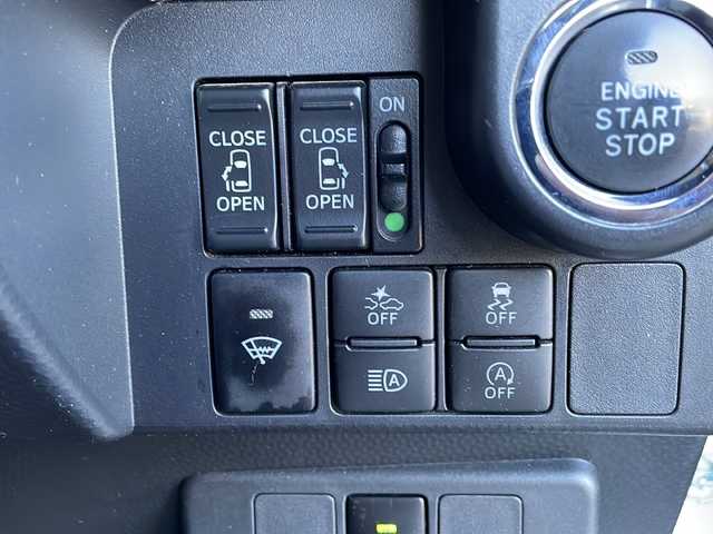 トヨタ ルーミー カスタムG 長野県 2019(平31)年 2.3万km パールホワイトⅢ 禁煙車/純正オーディオ【CP-W66】/(CD/AUX/USB/FM/AM)/モデリスタ14インチAWスタッドレス積み込み/スマートアシスト/・衝突回避支援ブレーキ機能/・衝突警報機能/・車線逸脱警報機能/・誤発進抑制制御機能/・先行車発進お知らせ機能/・オートハイビーム/・コーナーセンサー/ビルトインETC/両側パワースライドドア/革巻きステアリング/クルーズコントロール/LEDヘッドライト/フォグランプ/オートライト/スマートキー/Pスタート/電動格納ミラー/純正14インチAW/純正ラバーマット