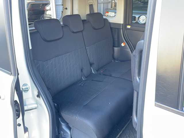 トヨタ ルーミー カスタムG 長野県 2019(平31)年 2.3万km パールホワイトⅢ 禁煙車/純正オーディオ【CP-W66】/(CD/AUX/USB/FM/AM)/モデリスタ14インチAWスタッドレス積み込み/スマートアシスト/・衝突回避支援ブレーキ機能/・衝突警報機能/・車線逸脱警報機能/・誤発進抑制制御機能/・先行車発進お知らせ機能/・オートハイビーム/・コーナーセンサー/ビルトインETC/両側パワースライドドア/革巻きステアリング/クルーズコントロール/LEDヘッドライト/フォグランプ/オートライト/スマートキー/Pスタート/電動格納ミラー/純正14インチAW/純正ラバーマット