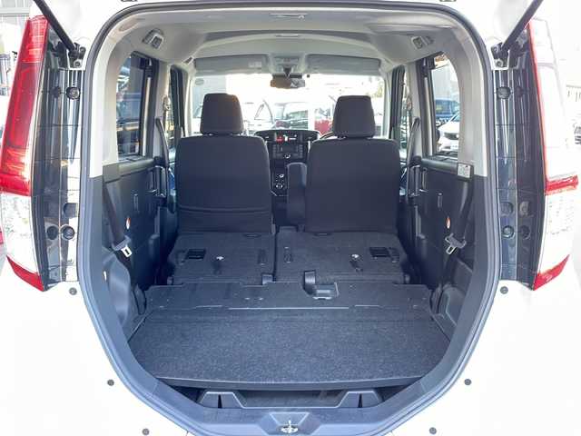 トヨタ ルーミー カスタムG 長野県 2019(平31)年 2.3万km パールホワイトⅢ 禁煙車/純正オーディオ【CP-W66】/(CD/AUX/USB/FM/AM)/モデリスタ14インチAWスタッドレス積み込み/スマートアシスト/・衝突回避支援ブレーキ機能/・衝突警報機能/・車線逸脱警報機能/・誤発進抑制制御機能/・先行車発進お知らせ機能/・オートハイビーム/・コーナーセンサー/ビルトインETC/両側パワースライドドア/革巻きステアリング/クルーズコントロール/LEDヘッドライト/フォグランプ/オートライト/スマートキー/Pスタート/電動格納ミラー/純正14インチAW/純正ラバーマット