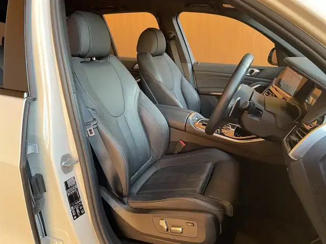 ＢＭＷ Ｘ５ xDrive 35d Mスポーツ 愛知県 2021(令3)年 3.1万km アルピンホワイトⅢ 純正ナビ/フルセグTV/360度カメラ/黒革シート/シートヒーター/クリスタルシフト/ACC/インテリジェントセーフティ/ヘッドアップディスプレイ/カーボングリル/純正19インチアルミ/パーキングアシスト/レーンキープ