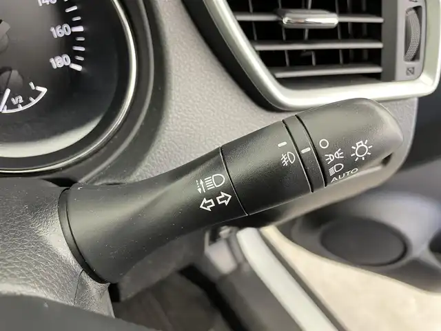 日産 エクストレイル 20Xtt エマージェンシーブレーキ 富山県 2017(平29)年 2.5万km ブリリアントホワイトパール ４WD/純正メーカーナビ/　　　－－CD　DVD　bluetooth MSV/全周囲カメラ/前後コーナーセンサー/ビルトインETC/前席シートヒーター/パワーバックドア（ハンズフリー）/純正１８インチAW/社外AW付きスタッドレスタイヤセット/クルーズコントロール/オートライト/LEDヘッドライト/フォグ/エマージェンシーブレーキ/車線逸脱警報/後側方車両検知警報/スマートキー/プッシュスタート/純正マット・バイザー/横滑防止装置