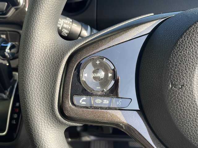 ホンダ Ｎ ＢＯＸ カスタム G L ホンダセンシング 香川県 2018(平30)年 8.5万km シャイニンググレーM パナソニック製ナビゲーション（CN-RE04D）/【AM/FM/地デジ/BT/CD/DVD】/バックカメラ/衝突被害軽減ブレーキ/誤発進抑制機能/路外逸脱抑制機能/歩行者事故低減ステアリング/ステアリングリモコン/アダプティブクルーズコントロール/ビルトインETC/片側パワースライドドア/コーナーセンサー（後部）/LEDヘッドライト/オートヘッドライト/先行車発進お知らせ機能/急アクセル抑制機能/標識認識機能/スマートキー/プッシュスタート