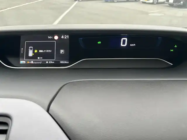 日産 セレナ e－パワー ハイウェイスター V 奈良県 2022(令4)年 1.9万km ダークメタルグレー 純正10インチナビ/（フルセグ/BT/CD/DVD）/純正フリップダウンモニター/プロパイロット/アラウンドビューモニター/ブラインドスポットモニター/衝突軽減システム/前後コーナーセンサー/レーンキープアシスト/両側パワースライドドア/前席シートヒーター/ステアリングヒーター/後席サンシェード/前方ドライブレコーダー/ETC/純正16インチAW/取り扱い説明書/スペアキーX1