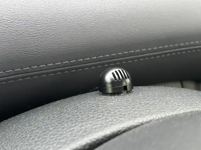 日産 セレナ e－パワー ハイウェイスター V 奈良県 2022(令4)年 1.9万km ダークメタルグレー 純正10インチナビ/（フルセグ/BT/CD/DVD）/純正フリップダウンモニター/プロパイロット/アラウンドビューモニター/ブラインドスポットモニター/衝突軽減システム/前後コーナーセンサー/レーンキープアシスト/両側パワースライドドア/前席シートヒーター/ステアリングヒーター/後席サンシェード/前方ドライブレコーダー/ETC/純正16インチAW/取り扱い説明書/スペアキーX1