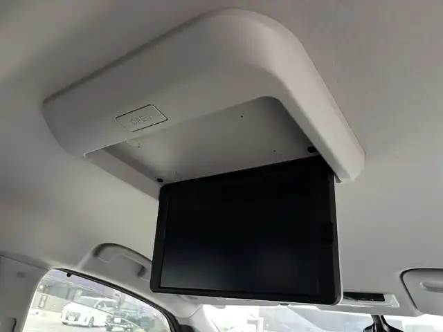 日産 セレナ e－パワー ハイウェイスター V 奈良県 2022(令4)年 1.9万km ダークメタルグレー 純正10インチナビ/（フルセグ/BT/CD/DVD）/純正フリップダウンモニター/プロパイロット/アラウンドビューモニター/ブラインドスポットモニター/衝突軽減システム/前後コーナーセンサー/レーンキープアシスト/両側パワースライドドア/前席シートヒーター/ステアリングヒーター/後席サンシェード/前方ドライブレコーダー/ETC/純正16インチAW/取り扱い説明書/スペアキーX1