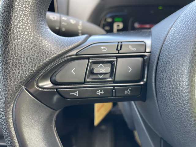 トヨタ アクア X 石川県 2022(令4)年 4.8万km ベージュ 純正ディスプレイオーディオ　ナビ　バックカメラ　ＬＥＤヘッドライト　ＥＴＣ　トヨタセーフティセンス　レーダークルーズ　ＡＣ１００Ｖ　スマートキー　プッシュスタート　電動ミラー　レーンキープ　保証書