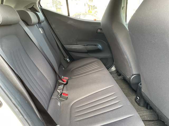 トヨタ アクア X 石川県 2022(令4)年 4.8万km ベージュ 純正ディスプレイオーディオ　ナビ　バックカメラ　ＬＥＤヘッドライト　ＥＴＣ　トヨタセーフティセンス　レーダークルーズ　ＡＣ１００Ｖ　スマートキー　プッシュスタート　電動ミラー　レーンキープ　保証書