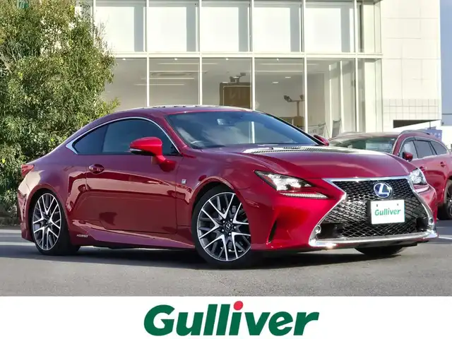 レクサス ＲＣ 300h Fスポーツ 鹿児島県 2015(平27)年 8.6万km ラディアントレッドコントラストレイヤリング ムーンルーフ　/クルーズコントロール　/社外車高調（Ｓｉｌｖｅｒｓ　Ｒａｃｉｎｇ　ＮＥＯＭＡＸ）　/Ｄ＋Ｎ席シートヒーター　/Ｄ＋Ｎ席シートベンチレーション　/D+N席パワーシート/シートメモリー/ステアリングヒーター　/ブラインドスポットモニター/リヤクロストラフィックアラート/ビルトインETC/Bluetoothオーディオ/フルセグテレビ/純正アルミホイール(19インチ)/横滑り防止装置/レーンキープアシスト/プッシュスタート/スマートキー/エアバック(W+サイド)/カーテンエアバッグ