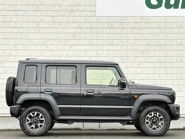 スズキ ジムニー ノマド 岩手県 2025(令7)年 0.1千km 黒 登録済み未使用車/4WD/シートヒーター/追従型クルーズコントロール/ダウンヒルアシスト/オートライト/ＬＥＤヘッドライト/フォグライト/先進運転支援システム（ＡＤＡＳ）/レーンキープアシスト/〇プッシュスタート/〇電動格納ミラー/スペアキー/取扱説明書/保証書