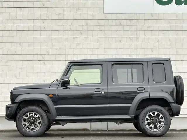 スズキ ジムニー ノマド 岩手県 2025(令7)年 0.1千km 黒 登録済み未使用車/4WD/シートヒーター/追従型クルーズコントロール/ダウンヒルアシスト/オートライト/ＬＥＤヘッドライト/フォグライト/先進運転支援システム（ＡＤＡＳ）/レーンキープアシスト/〇プッシュスタート/〇電動格納ミラー/スペアキー/取扱説明書/保証書