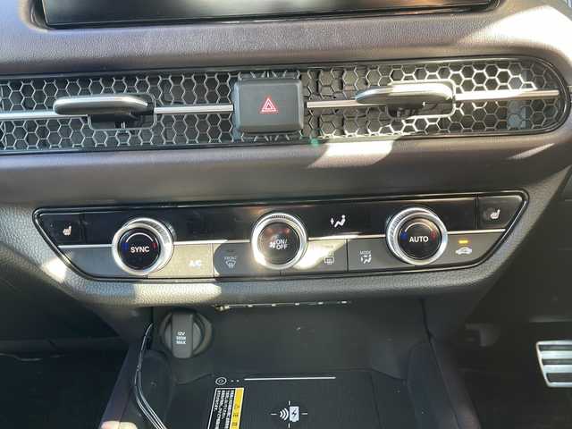 ホンダ ＺＲ－Ｖ ハイブリッド e:HEV Z 静岡県 2023(令5)年 2万km クリスタルブラックパール 純正ナビ/・ラジオ/フルセグTV/・USB/Bluetooth/Apple Carplay/Android Auto/主要装備/・全方位カメラ　/・ドライブレコーダー　/・ＥＴＣ２．０　/・レーダークルーズコントロール　/・ホンダセンシング　/・ＢＯＳＥプレミアムサウンドシステム　/・シートヒーター　/・ハンドルヒーター/・置くだけ充電　/・フォグランプ/・レザーシート/・パワーシート/・パワーバックドア/・パドルシフト/・ダウンヒルコントロール/・オートホールド/・SOSコール/・レーンキープアシスト/・コーナーセンサー/・純正アルミホイール/・プッシュスタート/・スマートキー