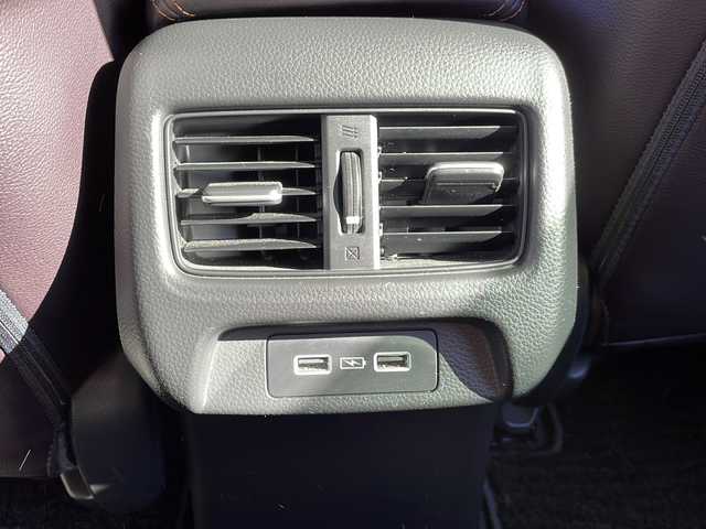 ホンダ ＺＲ－Ｖ ハイブリッド e:HEV Z 静岡県 2023(令5)年 2万km クリスタルブラックパール 純正ナビ/・ラジオ/フルセグTV/・USB/Bluetooth/Apple Carplay/Android Auto/主要装備/・全方位カメラ　/・ドライブレコーダー　/・ＥＴＣ２．０　/・レーダークルーズコントロール　/・ホンダセンシング　/・ＢＯＳＥプレミアムサウンドシステム　/・シートヒーター　/・ハンドルヒーター/・置くだけ充電　/・フォグランプ/・レザーシート/・パワーシート/・パワーバックドア/・パドルシフト/・ダウンヒルコントロール/・オートホールド/・SOSコール/・レーンキープアシスト/・コーナーセンサー/・純正アルミホイール/・プッシュスタート/・スマートキー