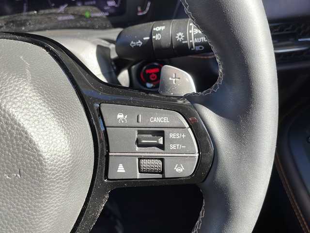 ホンダ ＺＲ－Ｖ ハイブリッド e:HEV Z 静岡県 2023(令5)年 2万km クリスタルブラックパール 純正ナビ/・ラジオ/フルセグTV/・USB/Bluetooth/Apple Carplay/Android Auto/主要装備/・全方位カメラ　/・ドライブレコーダー　/・ＥＴＣ２．０　/・レーダークルーズコントロール　/・ホンダセンシング　/・ＢＯＳＥプレミアムサウンドシステム　/・シートヒーター　/・ハンドルヒーター/・置くだけ充電　/・フォグランプ/・レザーシート/・パワーシート/・パワーバックドア/・パドルシフト/・ダウンヒルコントロール/・オートホールド/・SOSコール/・レーンキープアシスト/・コーナーセンサー/・純正アルミホイール/・プッシュスタート/・スマートキー