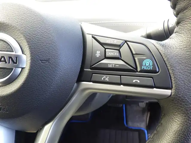 日産 セレナ e－パワー ハイウェイスター V 千葉県 2022(令4)年 1.8万km ダークメタルグレー ワンオーナー/エマージェンシーブレーキ/プロパイロット/インテリジェントクルーズコントロール/両側パワースライドドア/純正SDナビ/地デジTV/【BD/DVD/CD再生機能　Bluetooth接続】/アラウンドビューモニター/ドライブレコーダー/前席シートヒーター/革巻きステアリング/ステアリングヒーター/ステアリングスイッチ/ETC/LEDヘッドライト/フォグライト/ウインカーミラー/コーナーセンサー/純正15インチアルミホイル/サイド/カーテンエアバッグ/インテリジェントキー