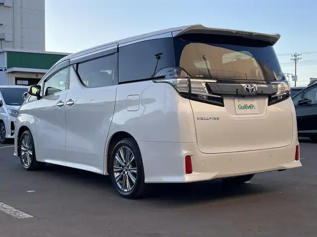 トヨタ ヴェルファイア 3.5ZA ゴールデンアイズ 東京都 2017(平29)年 5.1万km ホワイトパールクリスタルシャイン アルパイン１１型ナビ　/ＴＶ・ＣＤ／ＤＶＤ・Ｂｌｕｅｔｏｏｔｈ　/アルパイン天吊モニター　/バックモニター　/ＥＴＣ　/ドライブレコーダー　/パワーバックドア　/両側電動スライドドア/衝突軽減ブレーキ/パーキングサポートブレーキ　/クルーズコントロール　/純正アルミホイール