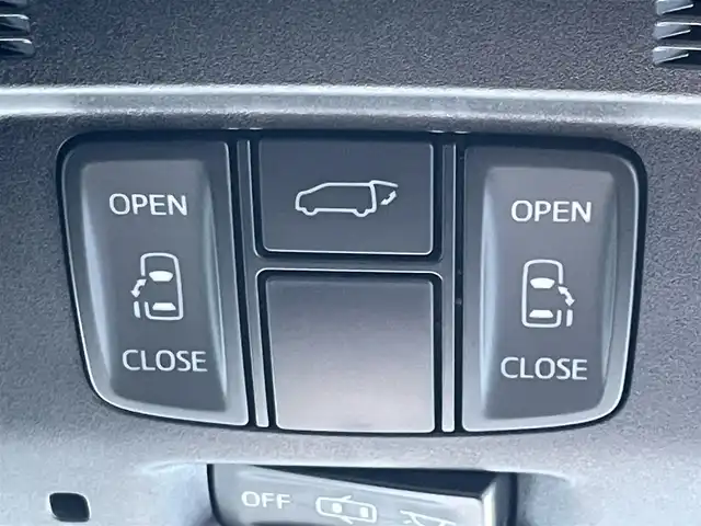 トヨタ ヴェルファイア 3.5ZA ゴールデンアイズ 東京都 2017(平29)年 5.1万km ホワイトパールクリスタルシャイン アルパイン１１型ナビ　/ＴＶ・ＣＤ／ＤＶＤ・Ｂｌｕｅｔｏｏｔｈ　/アルパイン天吊モニター　/バックモニター　/ＥＴＣ　/ドライブレコーダー　/パワーバックドア　/両側電動スライドドア/衝突軽減ブレーキ/パーキングサポートブレーキ　/クルーズコントロール　/純正アルミホイール