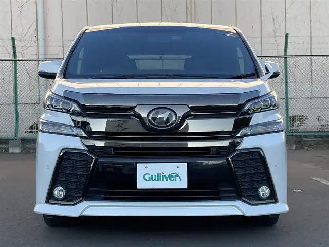 トヨタ ヴェルファイア 3.5ZA ゴールデンアイズ 東京都 2017(平29)年 5.1万km ホワイトパールクリスタルシャイン アルパイン１１型ナビ　/ＴＶ・ＣＤ／ＤＶＤ・Ｂｌｕｅｔｏｏｔｈ　/アルパイン天吊モニター　/バックモニター　/ＥＴＣ　/ドライブレコーダー　/パワーバックドア　/両側電動スライドドア/衝突軽減ブレーキ/パーキングサポートブレーキ　/クルーズコントロール　/純正アルミホイール