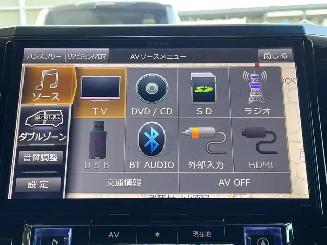 トヨタ ヴェルファイア 3.5ZA ゴールデンアイズ 東京都 2017(平29)年 5.1万km ホワイトパールクリスタルシャイン アルパイン１１型ナビ　/ＴＶ・ＣＤ／ＤＶＤ・Ｂｌｕｅｔｏｏｔｈ　/アルパイン天吊モニター　/バックモニター　/ＥＴＣ　/ドライブレコーダー　/パワーバックドア　/両側電動スライドドア/衝突軽減ブレーキ/パーキングサポートブレーキ　/クルーズコントロール　/純正アルミホイール