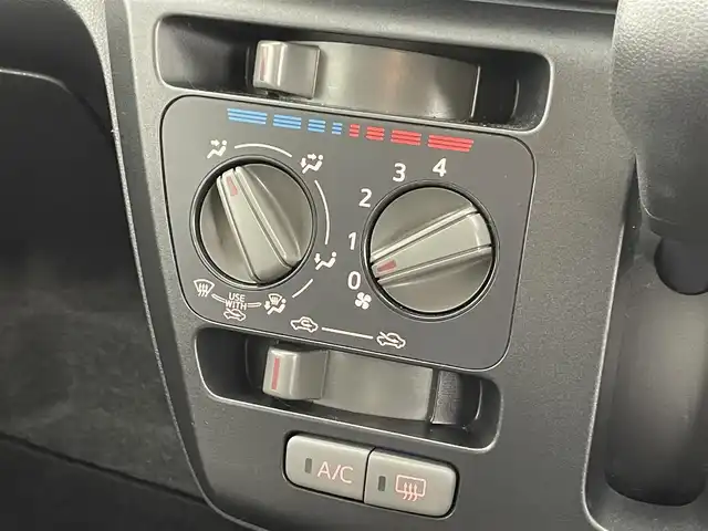 トヨタ ピクシスエポック L SAⅢ 群馬県 2018(平30)年 1.3万km 青 ナビ　フルセグ　バックカメラ　ＥＴＣ　前後ドライブレコーダー　オートハイビーム　衝突被害軽減システム　電格ミラー　アイドリングストップ　純正フロアマット　リモコンキー　パワーウィンドウ　禁煙車