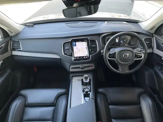 ボルボ ＸＣ９０ B6 AWD インスクリプション 山梨県 2022(令4)年 5.5万km オニキスブラックP 黒革シート/純正HDDナビ/(Bt/USB/ipod/フルセグ)/Applecarplay/AndroidAuto/harman/kardonプレミアムサウンド/クリスタルノブ/全周囲カメラ/ETC/オートホールド/ブラインドスポットモニター/ヘッドアップディスプレイ/ACC/レーンキープアシスト/パークアシスト/LEDヘッドライト/オートライト/オートハイビーム/全席シートヒーター/前席ベンチレーション/電動リアゲート/純正20インチAW