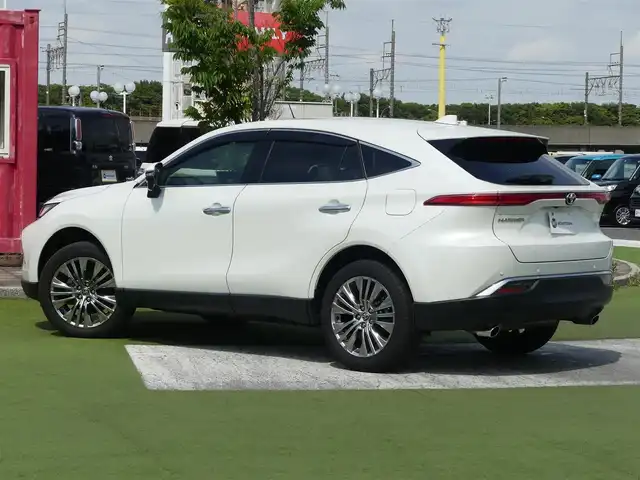 トヨタ ハリアー Z レザーパッケージ 千葉県 2020(令2)年 4.3万km ホワイトパールクリスタルシャイン Toyota Safety Sense/・プリクラッシュセーフティ/・レーンディパーチャーアラート/・オートハイビーム/・ブラインドスポットモニター/ヘッドアップディスプレイ/デジタルインナーミラー/レーザーシート/前席パワーシート/エアシート/シートヒーター/純正コネクティッドナビ/地デジTV/【DVD/CD再生機能　Bluetooth接続】/バックカメラ/JBLサウンド/ETC（2.0）/LEDヘッドライト/LEDフォグライト/ウインカーミラー/クリアランスソナー/純正19インチアルミホイル/サイド/カーテンエアバッグ/スマートキー