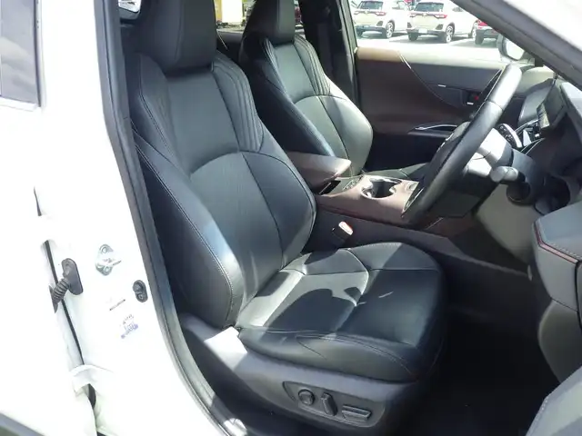 トヨタ ハリアー Z レザーパッケージ 千葉県 2020(令2)年 4.3万km ホワイトパールクリスタルシャイン Toyota Safety Sense/・プリクラッシュセーフティ/・レーンディパーチャーアラート/・オートハイビーム/・ブラインドスポットモニター/ヘッドアップディスプレイ/デジタルインナーミラー/レーザーシート/前席パワーシート/エアシート/シートヒーター/純正コネクティッドナビ/地デジTV/【DVD/CD再生機能　Bluetooth接続】/バックカメラ/JBLサウンド/ETC（2.0）/LEDヘッドライト/LEDフォグライト/ウインカーミラー/クリアランスソナー/純正19インチアルミホイル/サイド/カーテンエアバッグ/スマートキー