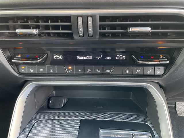 マツダ ＣＸ－６０ XD エクスクルーシブモード 熊本県 2023(令5)年 0.5万km マシーングレープレミアムM 登録時走行距離4410km /サンルーフ /BOSEサウンド/純正12.3インチナビ/・BT/USB/HDMI/フルセグTV/全周囲カメラ/ETC/衝突軽減ブレーキ/レーダークルーズコントロール/コーナーセンサー/ブラインドスポットモニター/レザーシート/前席パワーシート/全席シートヒーター/前席エアーシート/パワーシートメモリ機能２/電動リアゲート/ステアリングヒーター/ステアリングリモコン/革巻きステアリング/LEDヘッドライト/オートライト/オートハイビーム/電動パーキングブレーキ/オートホールド/スマートキー/AC100V/電動格納ミラー/社外フロアマット/純正アルミ20インチ