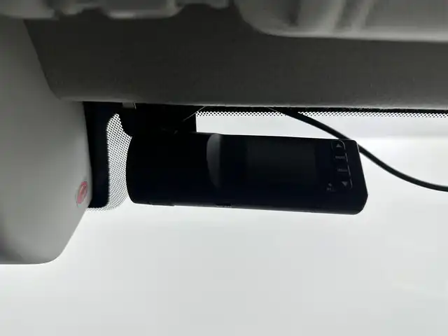 スバル フォレスター 2．0XT アイサイト 愛知県 2017(平29)年 6.1万km ダークグレーメタリック carrozeriaナビ　/（フルセグ/BT／CD/DVD）　/レーダークルーズコントロール　/バックカメラ　/衝突軽減システム　/ダウンヒルアシストコントロール　/レーンキープアシスト　/全席シートヒーター　/ビルトインETC /純正アルミホイール