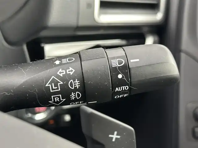 スバル フォレスター 2．0XT アイサイト 愛知県 2017(平29)年 6.1万km ダークグレーメタリック carrozeriaナビ　/（フルセグ/BT／CD/DVD）　/レーダークルーズコントロール　/バックカメラ　/衝突軽減システム　/ダウンヒルアシストコントロール　/レーンキープアシスト　/全席シートヒーター　/ビルトインETC /純正アルミホイール
