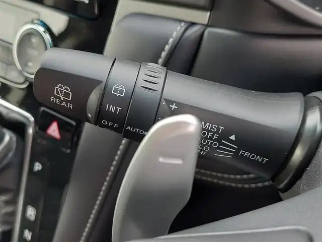 三菱 デリカＤ：５ シャモニー 東京都 2025(令7)年 0.1万km未満 パールⅡ 登録済み未使用車/4WD/オリジナルナビ取付パッケージ＋リアモニター取付パッケージ/マルチアラウンドモニター/e-Assist/レーダークルーズコントロール/レーンキープアシスト/LEDオートマチックハイビーム/革巻きステアリング/ステアリングリモコン/ステアリングヒーター/パドルシフト/両側パワースライドドア/電動リアゲート/電子制御パーキングブレーキ/ブレーキホールド/ハーフレザーシート/運転席パワーシート/前席シートヒーター