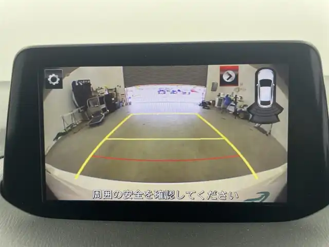 マツダ アクセラ スポーツ 15XD プロアクティブ 富山県 2016(平28)年 6.9万km スノーフレイクホワイトパールマイカ 純正ナビ（AM/FM/DVD/BT/USB/フルセグ）/バックカメラ/ETC/ヘッドアップディスプレイ/衝突被害軽減システム/レーダークルーズコントロール/レーンキープアシスト/コーナーセンサー/横滑り防止装置/アイドリングストップ/純正アルミホイール/社外フロアマット/オートLEDライト/革巻きステアリング/ステアリングスイッチ/パドルシフト/ブラウンレザー調シートカバー/スマートキー/スペアキー