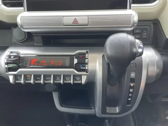 スズキ クロスビー HYBRID MX 福岡県 2019(平31)年 11.4万km キャラバンアイボリーパールメタリック/ホワイト 2トーンルーフ メーカーナビ(フルセグTV/CD/BT/FM/AM)/スマートキー/シートヒーター(D席＋N席)/電動格納ミラー/純正フロアマット(XBEE)/ドアバイザー/ビルトインETC/MTモード付AT/バックカメラ/ドラレコ/ウォークスルー/純正アルミホイール(SUZUKI)/横滑り防止装置/ABS/取扱説明書/保証書