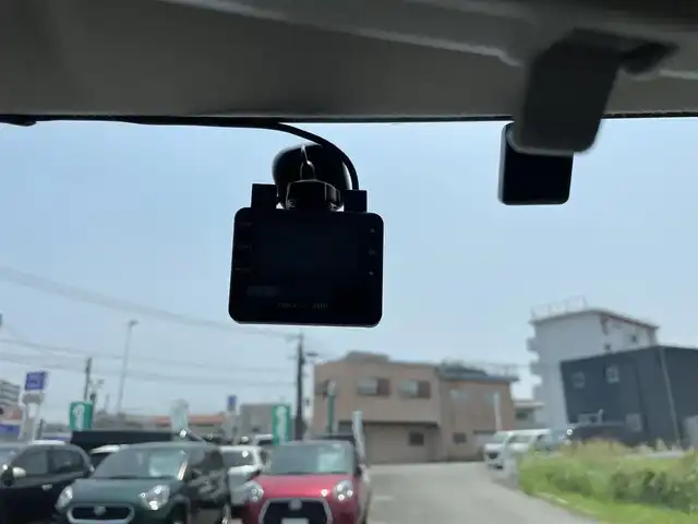 スズキ クロスビー HYBRID MX 福岡県 2019(平31)年 11.4万km キャラバンアイボリーパールメタリック/ホワイト 2トーンルーフ メーカーナビ(フルセグTV/CD/BT/FM/AM)/スマートキー/シートヒーター(D席＋N席)/電動格納ミラー/純正フロアマット(XBEE)/ドアバイザー/ビルトインETC/MTモード付AT/バックカメラ/ドラレコ/ウォークスルー/純正アルミホイール(SUZUKI)/横滑り防止装置/ABS/取扱説明書/保証書
